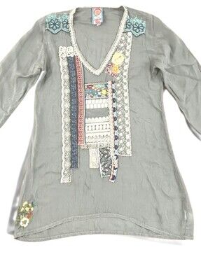 Johnny Was Boho Tunic Medium 100% Rayon Gray With multi colored embroidery EUC